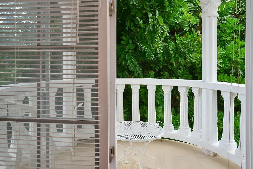 Khastle Khodero Bed and Breakfast Montego Bay