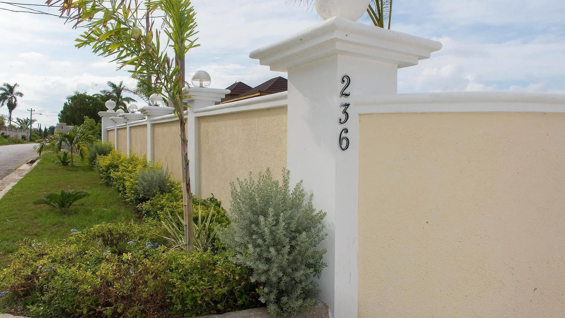 Khastle Khodero Bed and Breakfast Μοντέγκο Μπέυ